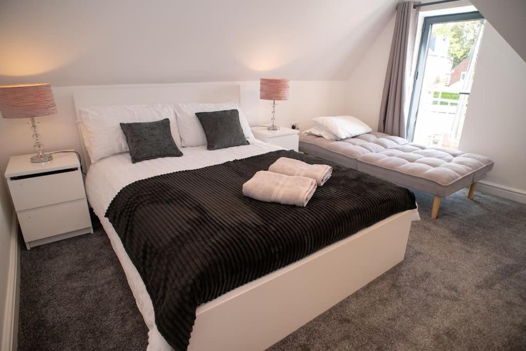 Rosey Lodge -1Bedroom Cousy Flat - Parking, Netflix, Wifi - Close To Blenheim Palace & Oxford - F5 Kidlington Buitenkant foto