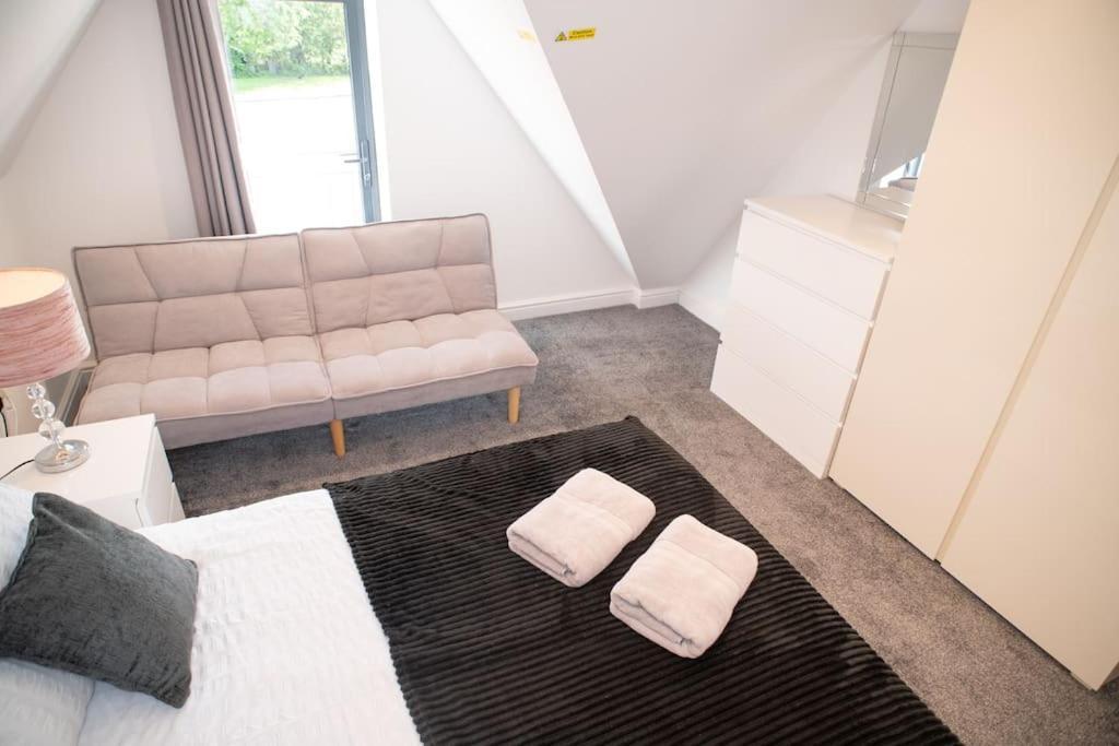 Rosey Lodge -1Bedroom Cousy Flat - Parking, Netflix, Wifi - Close To Blenheim Palace & Oxford - F5 Kidlington Buitenkant foto